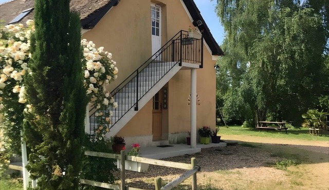 Bed and Breakfast 'La Rivetière - Chambre Les Mésanges' with Shared Terrace, Shared Garden and Wi-Fi