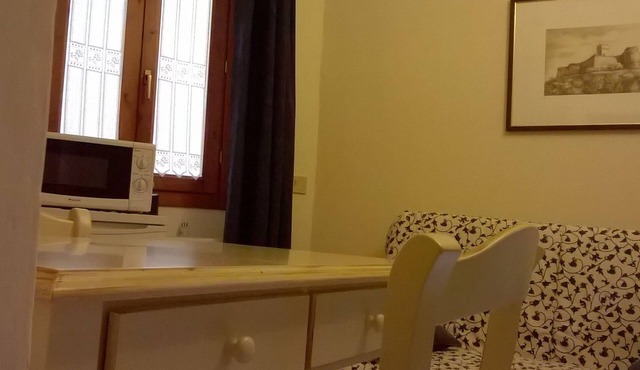 BETWEEN ARNO AND PIAZZALE MICHELANGELO, 15 minutes on foot from Ponte Vecchio. Wifi