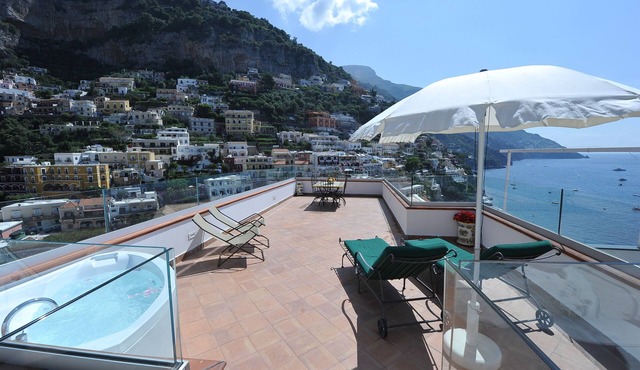 Casa Patty . Breath-taking view!