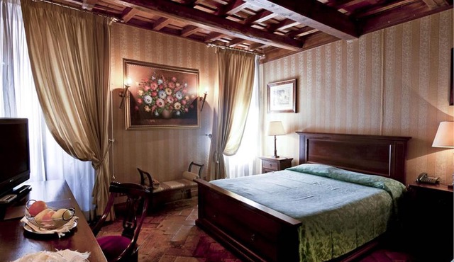 Castle of Glamour XVI century Luxury Apartments