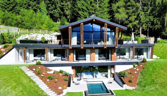 Chalet Crystal by My Villa Collection
