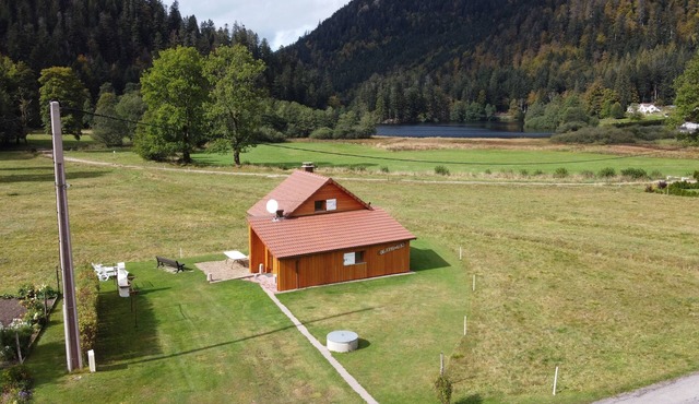 Chalet for nature lovers with lake view