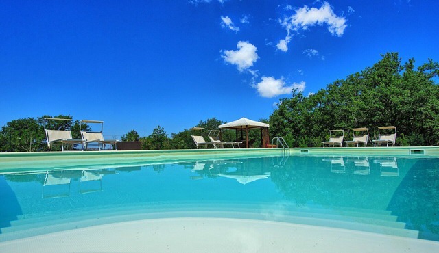 Cosy apartment for 8 people with WIFI, pool and pets allowed, close to Greve In Chianti