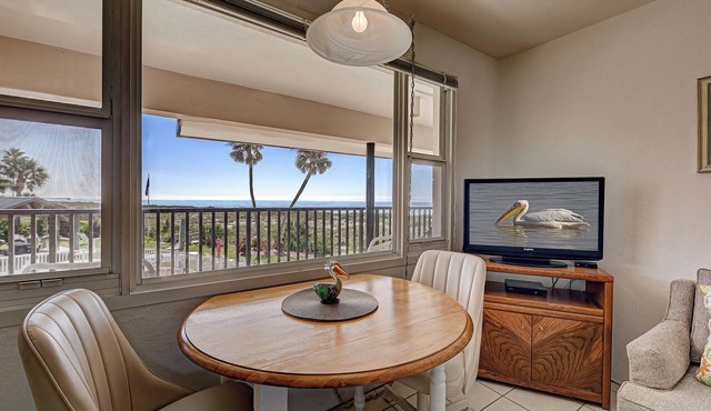 Directly on the Gulf - Unit 13 - 1 Bedroom - Second Floor - Sleeps up to 4