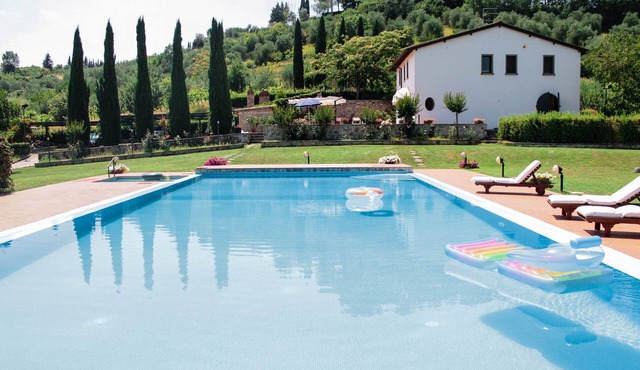 EXCLUSIVE CHIANTI VILLA SPECTACULAR POOL TENNIS COURT 15 MIN TOFLORENCE