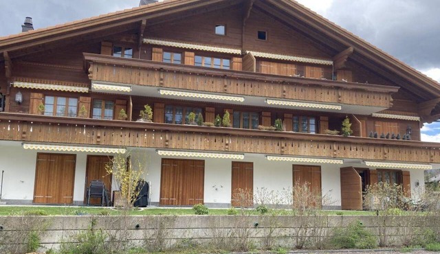 Fichte (Sulliger) Appartement/Fewo, Dusche oder Bad, WC 6-Bettwohnung by Interhome