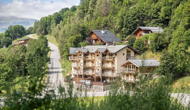 Holiday apartment over 3 floors with mountain view