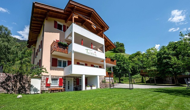 Holiday Apartment "Talblick 3" with Mountain View, Garden and Wi-Fi