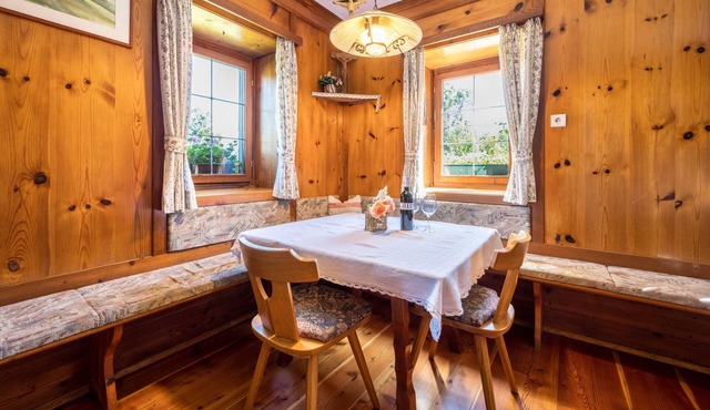 Holiday Home 'Urthalerhof Historic' with Mountain View, Shared Garden and Wi-Fi