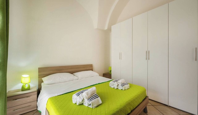 Isba Da Procida - Two Bedroom Apartment, Sleeps 5