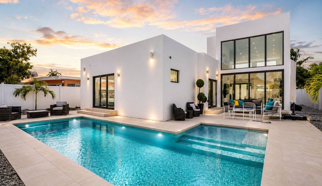 Island Bay Villa – North Bay Village Waterfront