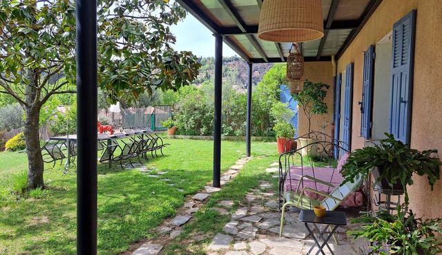 "L'Autre Maison" Cotignac 6 pers bright beautiful garden view, all inclusive price!