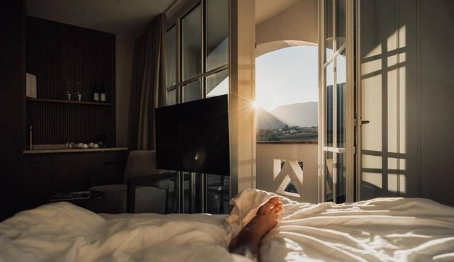 Lingers Suites & Residence