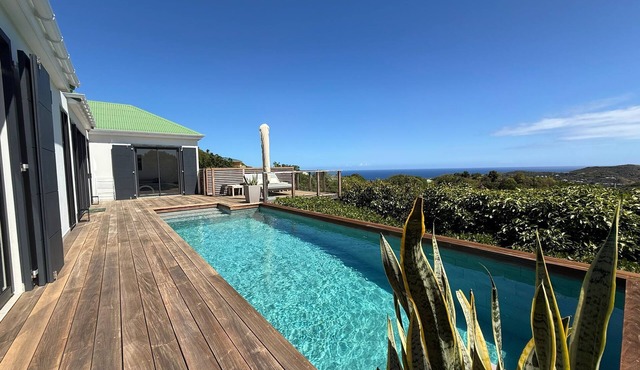 Modern Spacious Private Villa w/Pool & Sunrise View