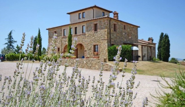 Montalcino Villa - Breathtaking Views of the Val d'Orcia