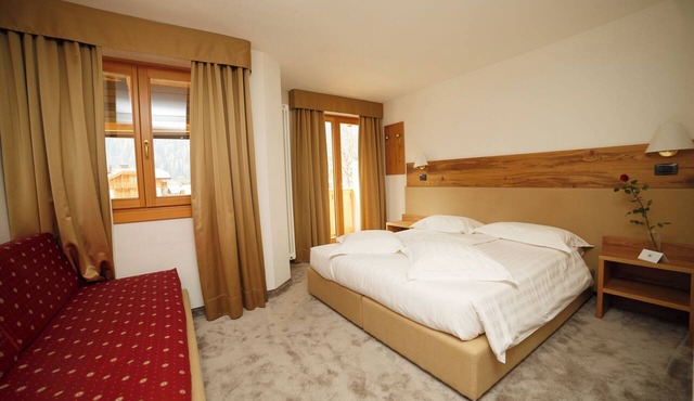 Olympic Regina Hotel