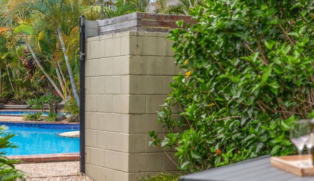 Poolside Villa – A Serene Stay by the Pool