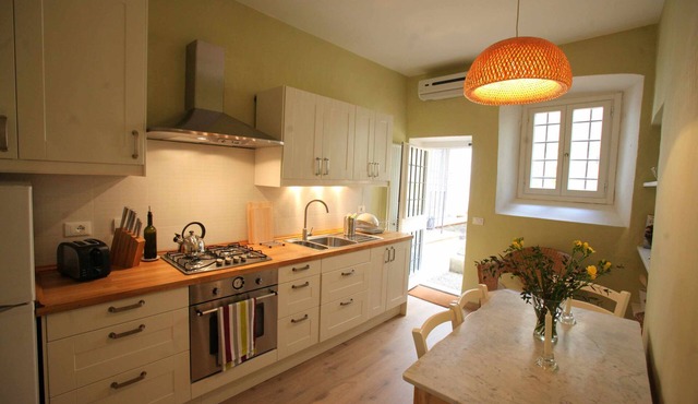 Romantic Apartment With Garden 2 Minutes' Walk From Pitti Palace