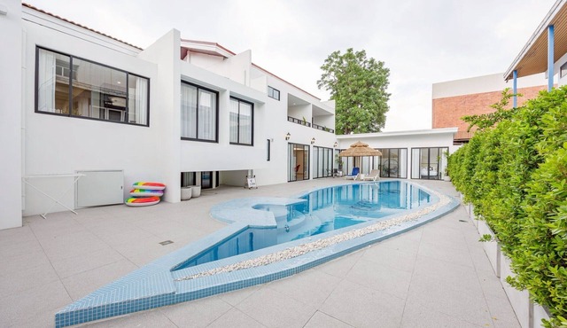 SA1 Fantasy Luxury Villa - 7BR Mansion in Thong Lo
