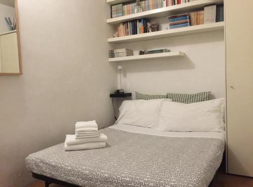 Small Navona Studio