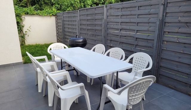 Spacious Apt 8 beds - With Terrace Near Cdg Disneyland - 30 Min