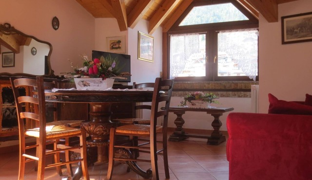 SPACIOUS, QUIET, BRIGHT, STRATEGIC PENTHOUSE IN THE CENTER. BREATH-TAKING VIEW