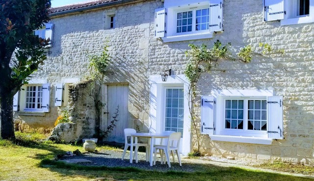 Steinhaus Ardenne in Fontenay-le-Comte by Interhome