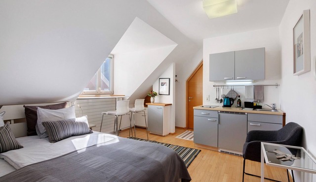 Studio 'Sommavilla - Small' with Mountain View and Wi-Fi