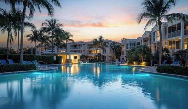 Sunrise Retreat: Ocean & Pool Views, Gym, PB Courts, Game Room, Marina and more
