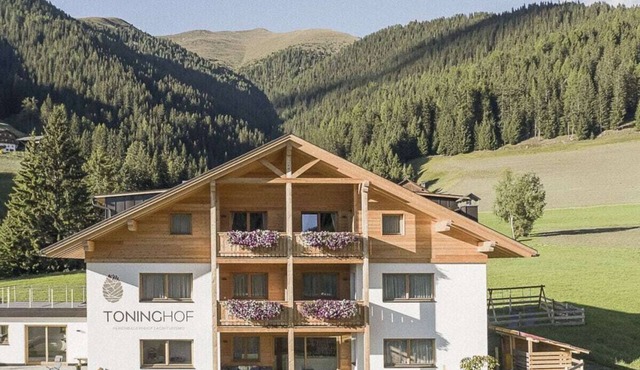 Toninghof Comfortable holiday residence