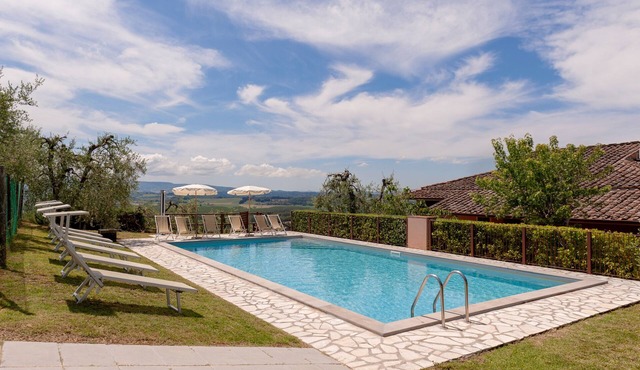Villa with Private Pool, Wi-Fi, and Air Conditioning in Treggiaia