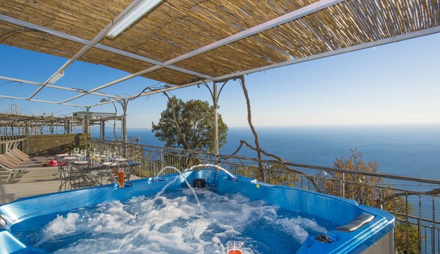 Wonderful Property with Beautiful Sea View Terraces and Jacuzzi