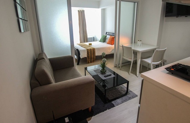 1BR Beach View @ Azure Miami 1107