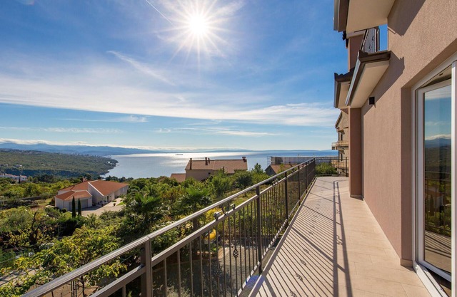 4 bedroom cozy apartment in Pobri