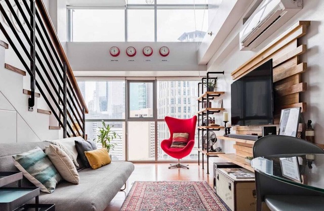 A designer loft with 5 star amenities, behind Greenbelt 1