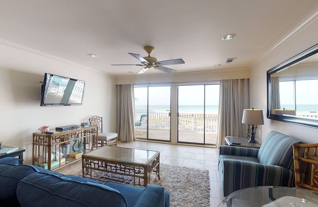 Beachfront condo with shared pool, hot tub, & fitness center + beach access