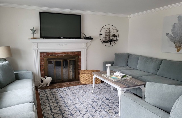 Central air, walk to beach , great location on Captain Chase Rd Dennisport