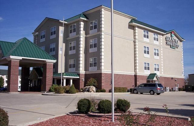 Country Inn & Suites by Radisson, Elkhart North, IN