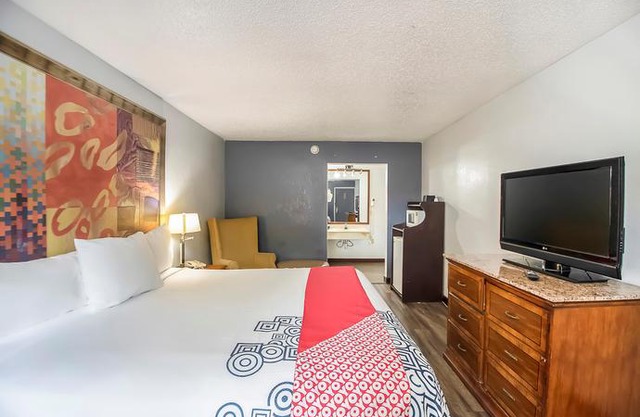 Hotel O Daylight Inn Elkhart I-90, In