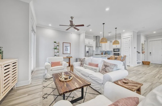 It's Always Sunny Here! Popular Prominence Community on 30A