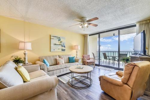 Summerhouse 710B by Book That Condo