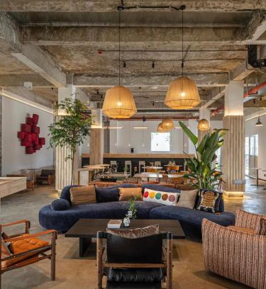 Shangri-La Hostel | 松果国际青年社区Shangri-La Pinecone International Youth Community