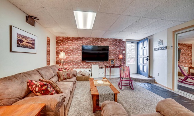 Russian Jack Park Apartment | 102 m² Apartment ∙ 2 bedrooms ∙ 4 guests