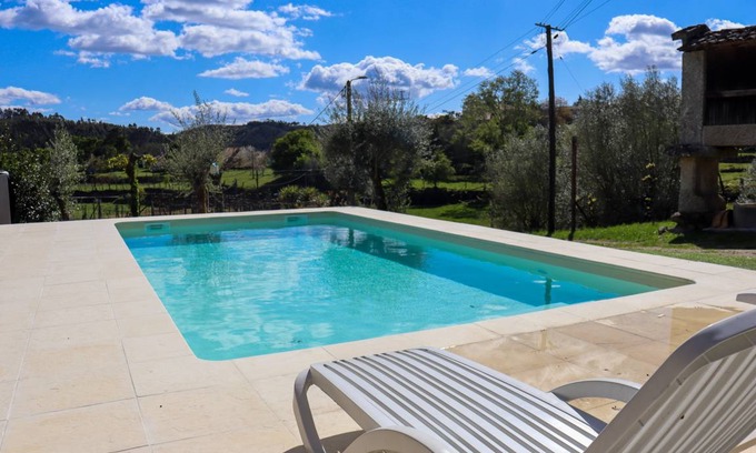 Guilhofrei House | 112 m² Farmhouse ∙ 2 bedrooms ∙ 5 guests