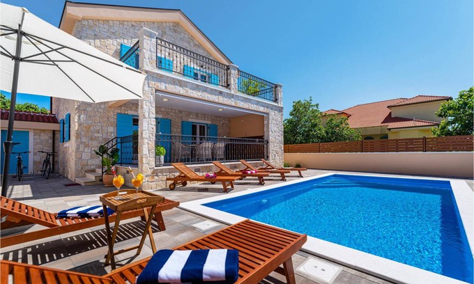 Privlaka House | 115 m² Maisonette ∙ 3 bedrooms ∙ 6 guests