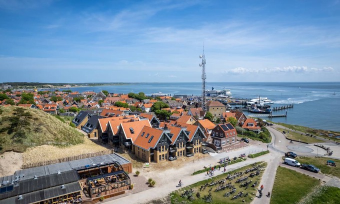 West-Terschelling Apartment | 123 m² Apartment ∙ 3 bedrooms ∙ 6 guests