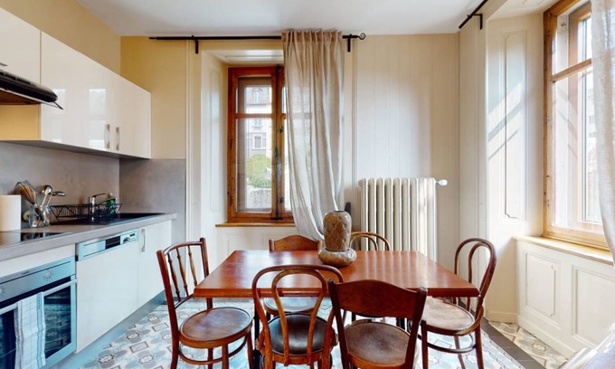 La Chaux-de-Fonds Apartment | 140 m² Apartment ∙ 3 bedrooms ∙ 6 guests