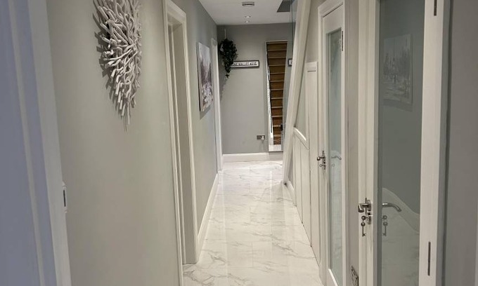 Dublin House | 145 m² House ∙ 3 bedrooms ∙ 10 guests