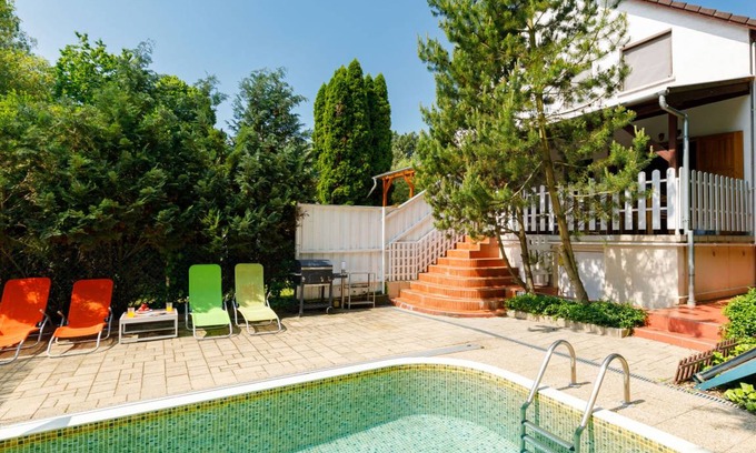 Balatonkenese House | 160 m² House ∙ 4 bedrooms ∙ 11 guests