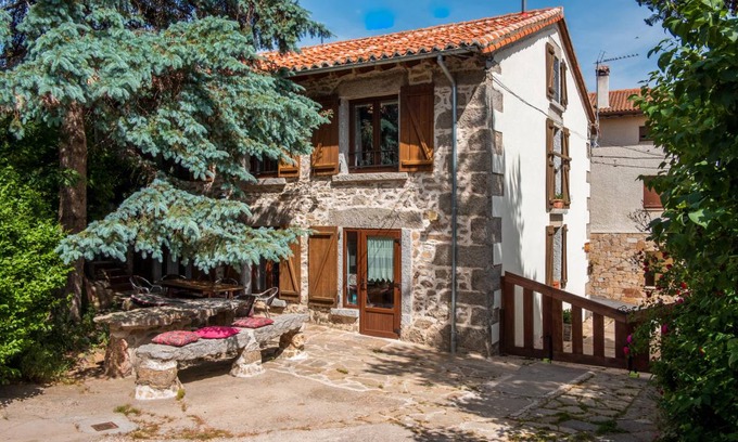 Navarredonda de Gredos House | 180 m² House ∙ 6 bedrooms ∙ 12 guests
